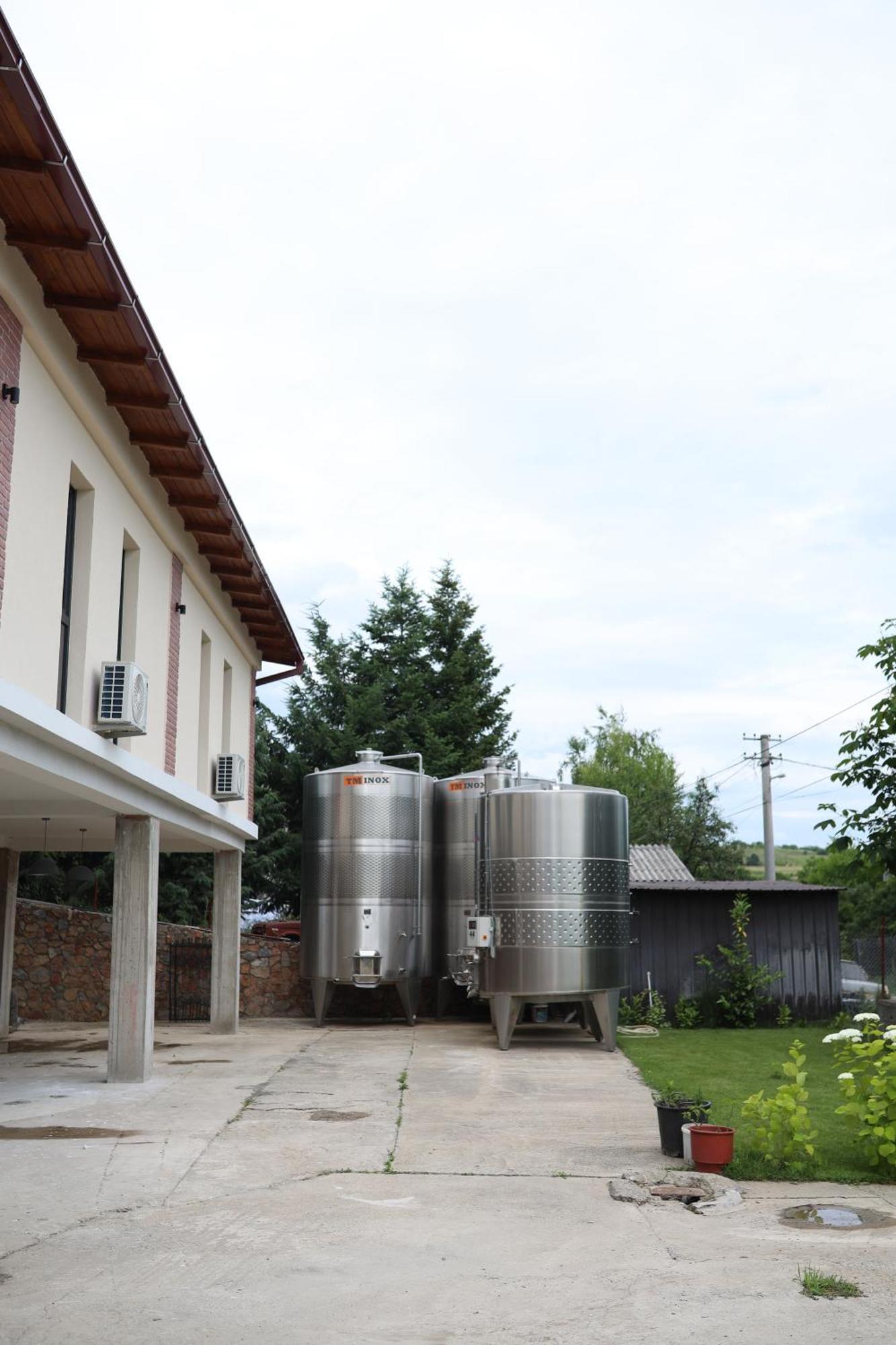 Kokino Winery Hotel คูมาโนโว ภายนอก รูปภาพ